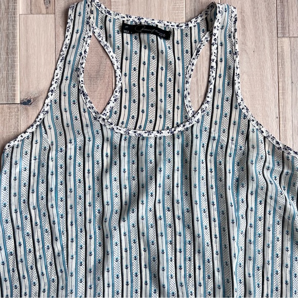 Patterson J. Kincaid Cottage Sheer Tunic Tank white and blue size Medium - Picture 2 of 9